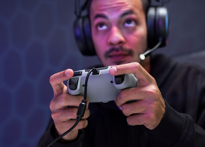 37 People Who Work At Maternity Wards Share The Weirdest Thing A Father Has Done