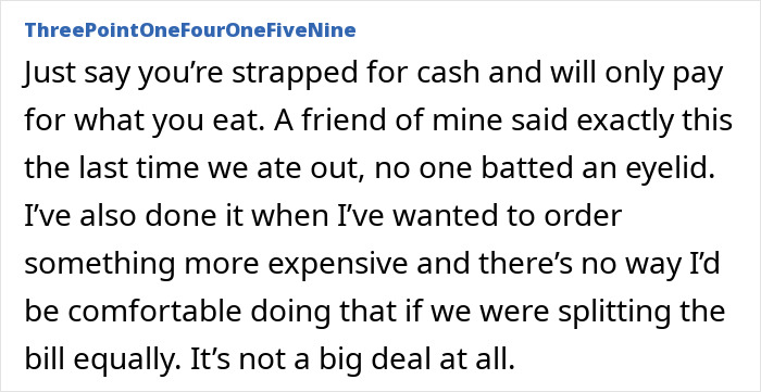Text excerpt from online forum discussing advice on bill splitting and managing social discomfort with friends.