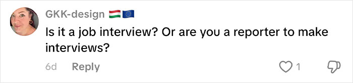 Woman sharing gifts received during job interviews in Korea, sparking envy and interest from viewers online.