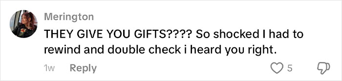Comment expressing surprise about gifts received during job interviews in Korea, showing excitement and disbelief.