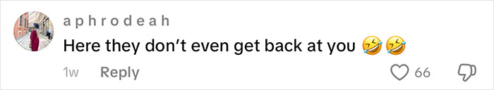 Screenshot of a social media comment reacting with laughing emojis about gifts received while interviewing for jobs in Korea.