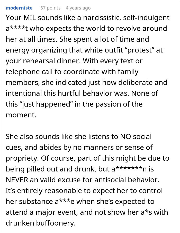 Text post discussing a son's frustration with his mom’s behavior ruining his wedding day event. Text post discussing a son's frustration with his mom’s behavior ruining his wedding day event.