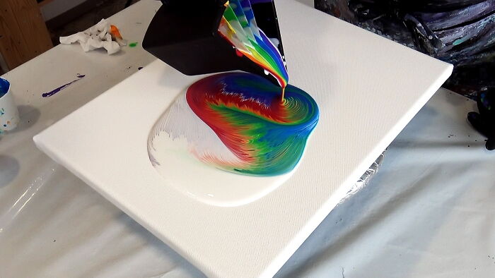 Here's How I Create Vibrant Waves Of Color Here's How I Create Vibrant Waves Of Color