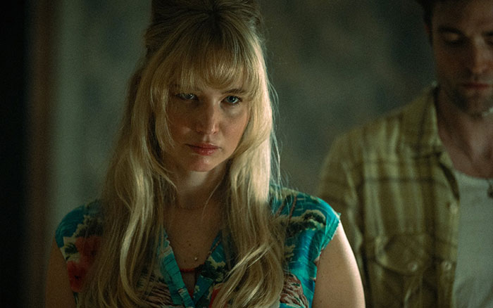 Jennifer Lawrence Leaves Jimmy Fallon Awkwardly Laughing After Emotional And 'Chaotic' Interview