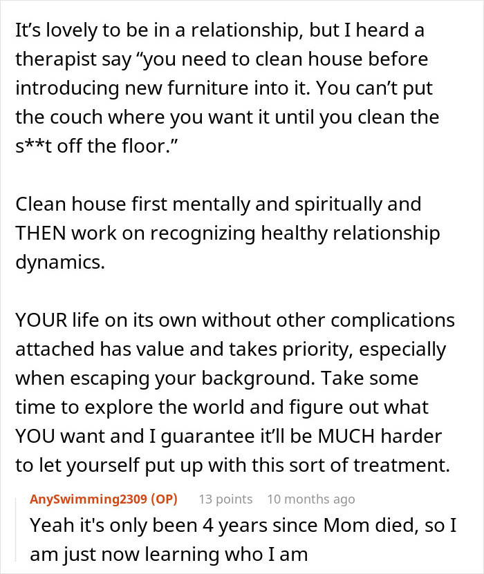 Text conversation about relationship advice emphasizing mental and spiritual clarity in healthy dynamics and personal value.