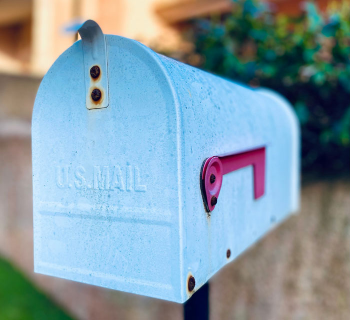 “Could Not Wear Camouflage Clothing”: 44 Of The Most Outrageous HOA Rules People Have Endured