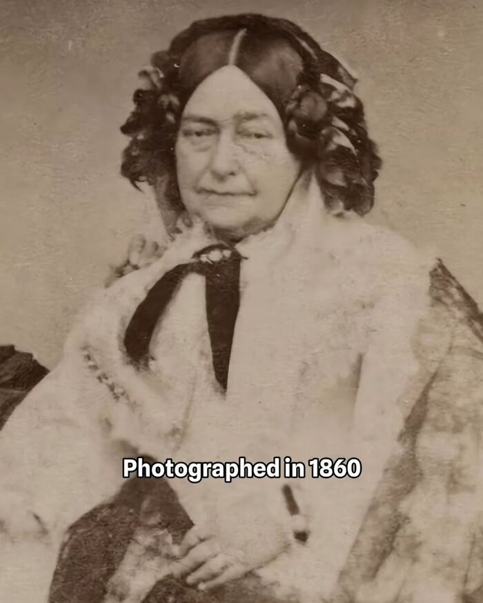 Elderly woman born in the 1700s, photographed in 1860, showcasing rare early portrait of people born in the 18th century. Elderly woman born in the 1700s, photographed in 1860, showcasing rare early portrait of people born in the 18th century.