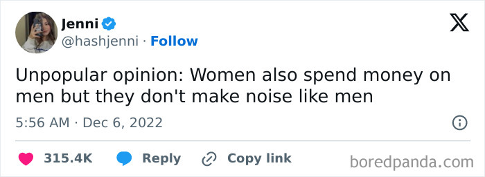 A tweet by a woman sharing a savage online roast about men spending money quietly, illustrating savage women roasting men online.