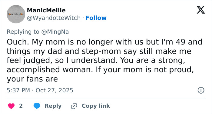 Tweet screenshot showing a user responding about Mom&rsquo;s insults related to actress Ming-Na Wen&rsquo;s acting journey.