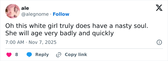 Screenshot of a tweet criticizing Sydney Sweeney amid controversy over her new comments on jeans scandal.