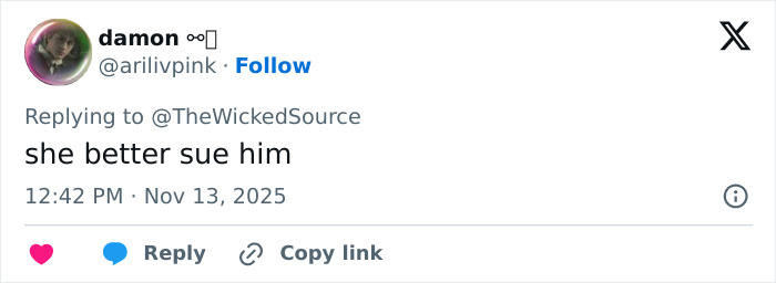 Screenshot of a social media reply reacting to the fan who attacked Ariana Grande at premiere facing backlash online.