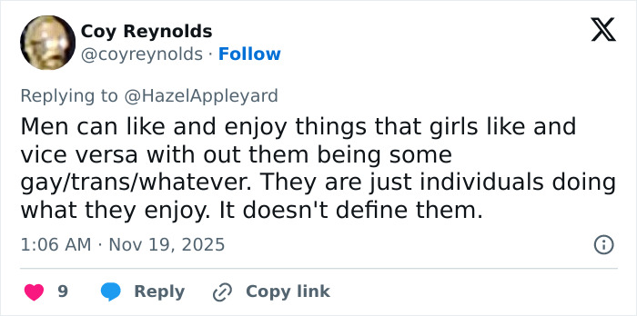 Screenshot of a tweet replying to pro-trans parents, related to makeup icon Jeffree Star facing backlash.