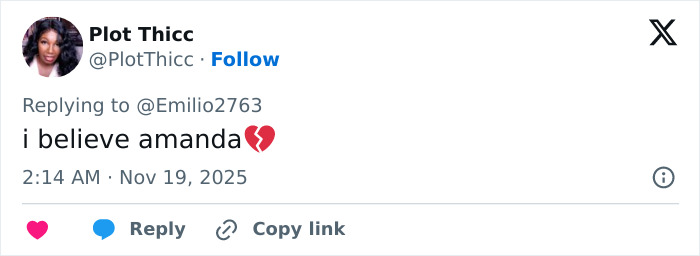 Tweet from user Plot Thicc expressing support for Amanda Bynes with a broken heart emoji on social media.