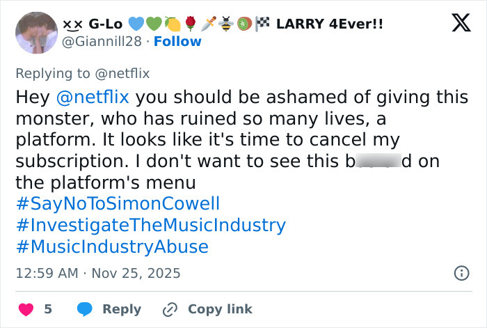 Tweet criticizing Simon Cowell, blaming him for Liam Payne's mental collapse and calling for Netflix to cancel his content.