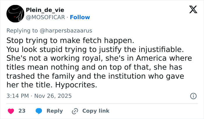 Tweet criticizing Meghan Markle for being hypocritical and distancing from royal duties after her awkward royal gesture. Tweet criticizing Meghan Markle for being hypocritical and distancing from royal duties after her awkward royal gesture.