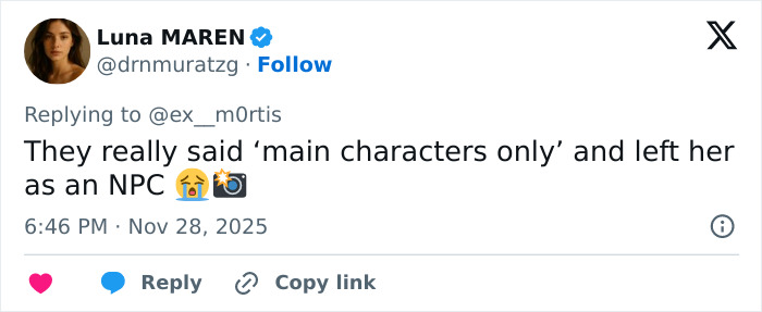 Tweet from Luna MAREN criticizing Wicked cast selfie for excluding Marissa Bode, sparking debate on disability inclusion.