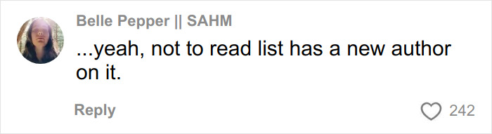 Screenshot of a social media comment by Belle Pepper reacting to an author insulting women who read romantasy books.