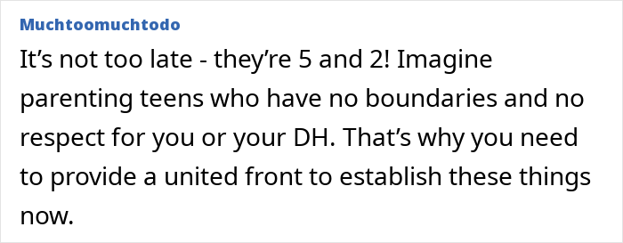 Screenshot of a parenting forum post discussing concerns about kids' behavior and how a mom started to spit.