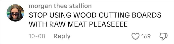 Comment warning about using wood cutting boards with raw meat, reflecting wild American food creations that shocked the internet. Comment warning about using wood cutting boards with raw meat, reflecting wild American food creations that shocked the internet.