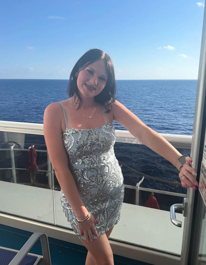 Mom Of Teen Victim Questions Bizarre Sleeping Arrangement With Stepbrother Now Eyed In Cruise Tragedy