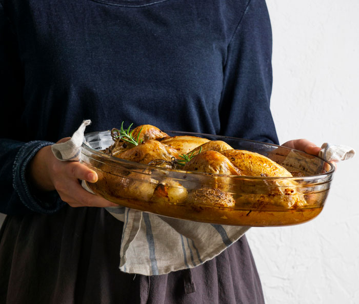 &ldquo;It&rsquo;s Legal To Marry Children?&rdquo;: Internet Roasts A Man Who Got Banned From Thanksgiving By His Own Wife