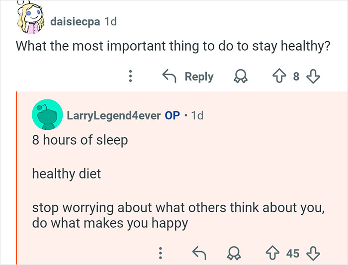 Online discussion about health advice from doctors highlighting sleep, diet, and mental well-being tips for staying healthy.