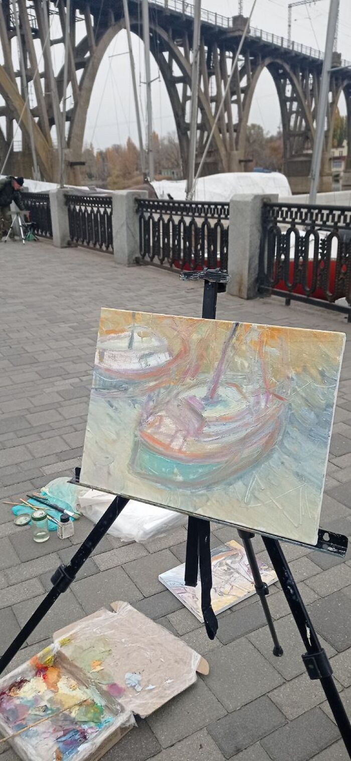 Painting Through Blackouts: How I Find Light On Autumn Plenairs In My Hometown Dnipro (9 Pics)