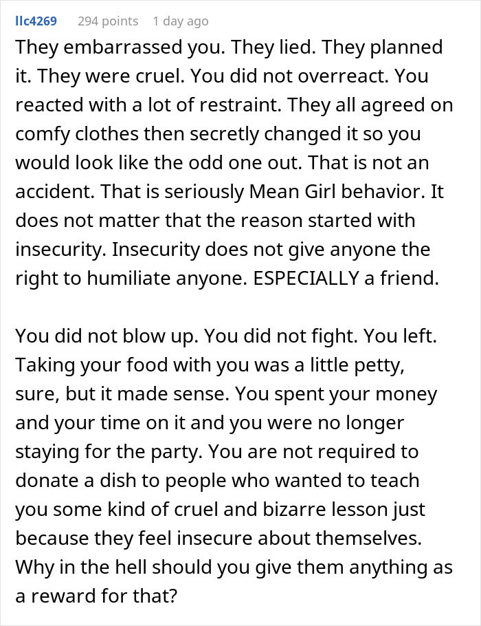 Alt text: Woman storms out of Friendsgiving upset over dress-code betrayal, taking her food and leaving party early. Alt text: Woman storms out of Friendsgiving upset over dress-code betrayal, taking her food and leaving party early.
