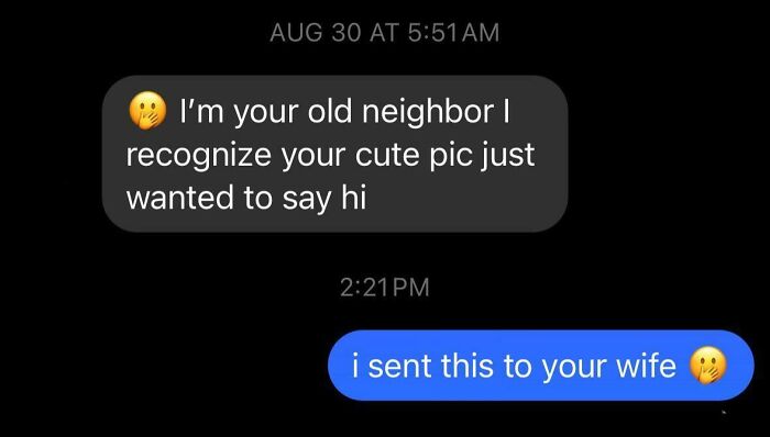 Text message exchange showing a savage woman roasting a man online with a clever comeback.