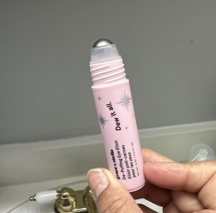  The Fact That You Survived A Red-Eye Flight And A Three-Hour Layover Can Be Our Little Secret With Some Help From An Under Eye Brightener Roller 