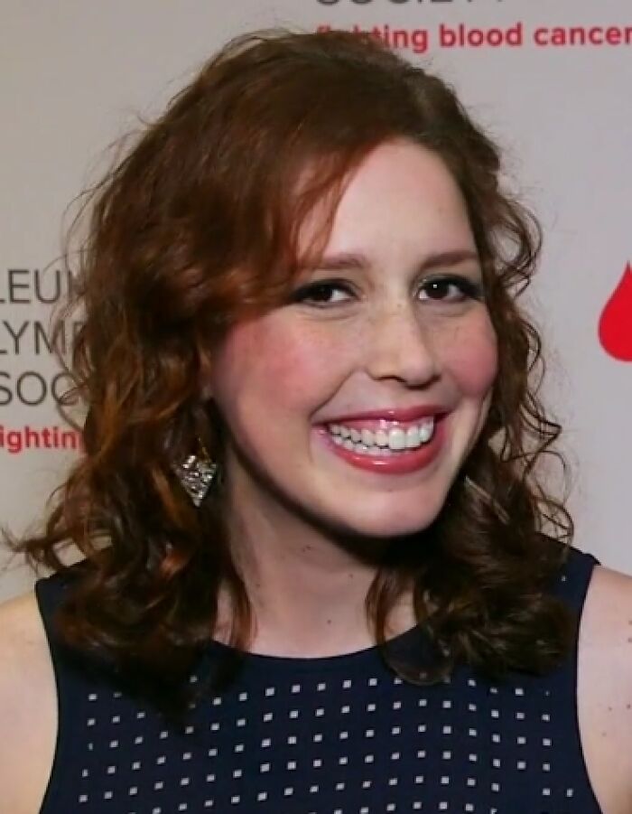 Actress Vanessa Bayer, 44