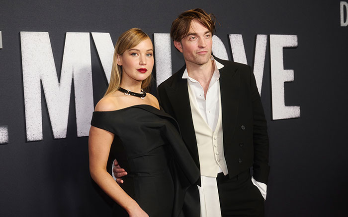 Jennifer Lawrence Leaves Jimmy Fallon Awkwardly Laughing After Emotional And 'Chaotic' Interview