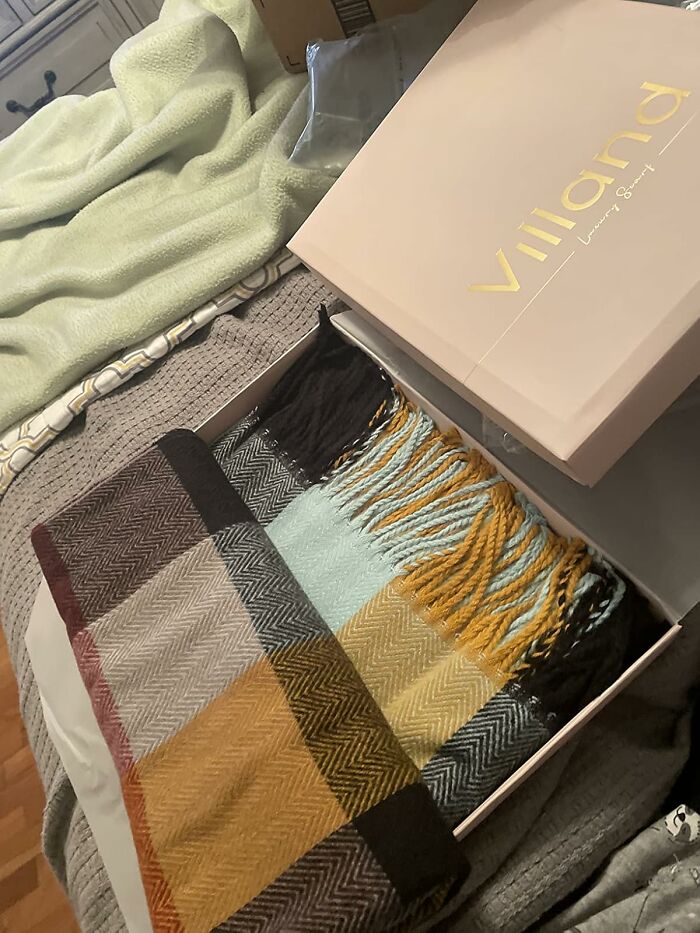 Cozy multicolored woven scarf with fringe in a Villand luxury gift box, ideal aesthetic personality gifts idea.