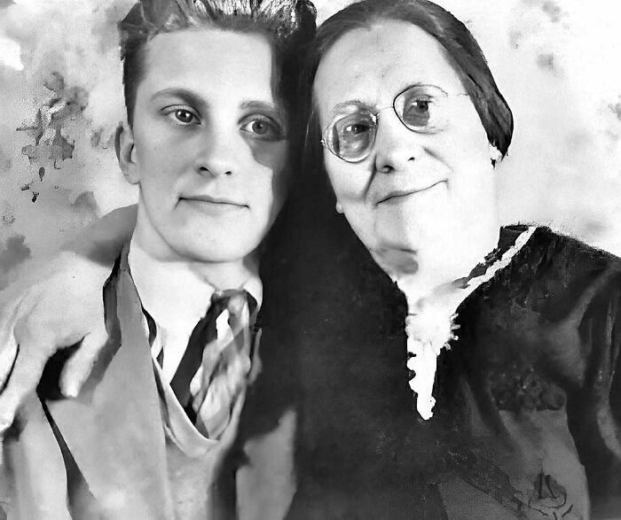 Black and white photo of two women from history, representing overlooked women and their important achievements.