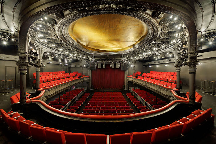I Photographed The Most Beautiful Theatres And Concert Halls In Paris (31 Pics)