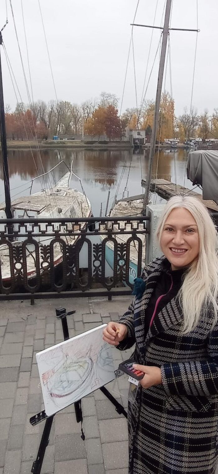 Painting Through Blackouts: How I Find Light On Autumn Plenairs In My Hometown Dnipro (9 Pics)