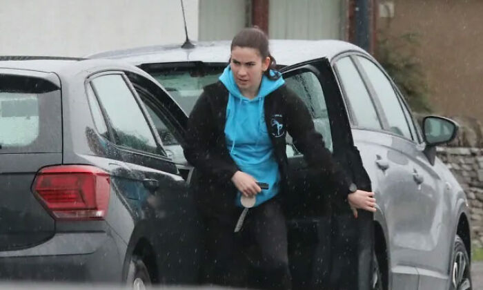 Teacher Who Faked Cancer And Her Own Passing Caught Working With Kids By Former Colleague