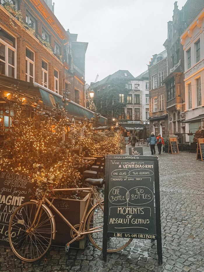 Worth It: Antwerp Christmas Market, Belgium - The Underrated Gem