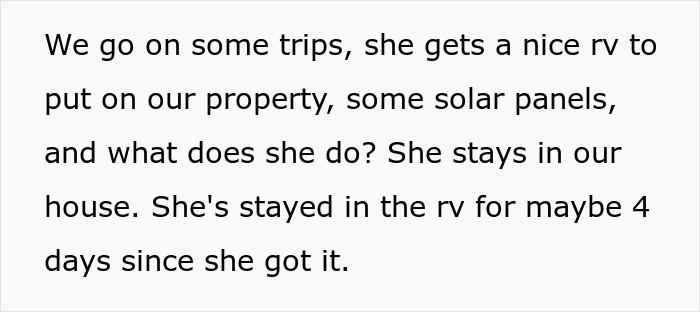 Text excerpt describing a woman wanting to charge her sister a clean-up fee after spotting roaches following her move-in.