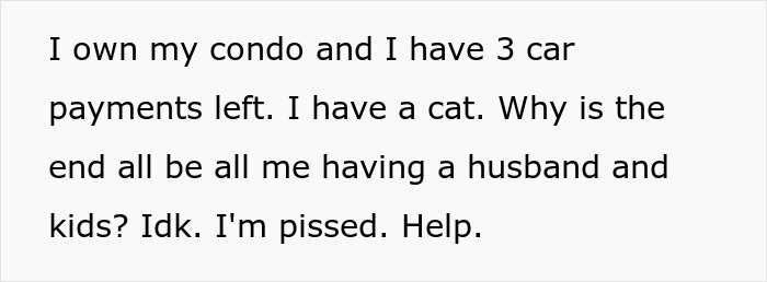 Text showing a woman expressing frustration and wanting to skip Thanksgiving after receiving an unhinged text from her mom. Text showing a woman expressing frustration and wanting to skip Thanksgiving after receiving an unhinged text from her mom.
