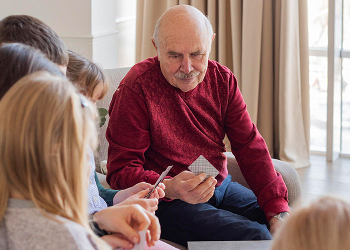 “Couldn’t Make This Up”: 50 Wild Family Dramas That Make Your Relatives Look Totally Normal