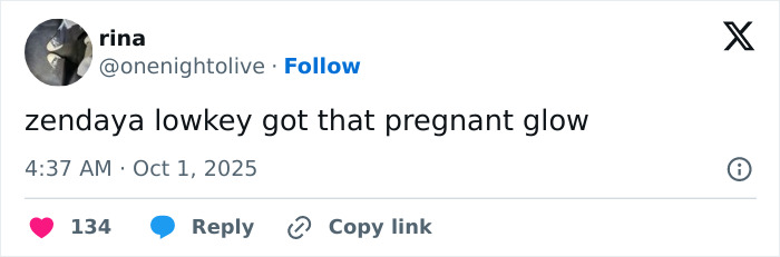 Tweet mentioning Zendaya&rsquo;s pregnant glow, sparking rumors about her pregnancy with Tom Holland.