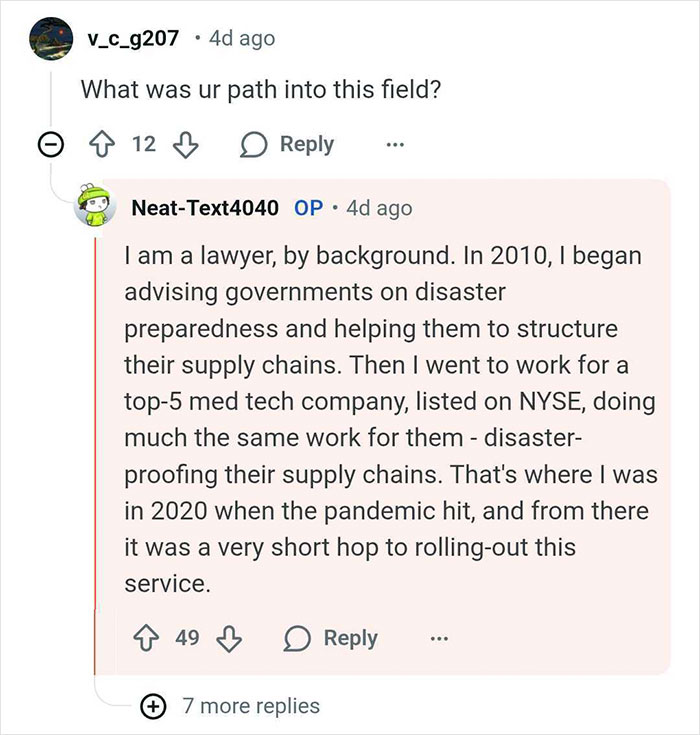 Screenshot of a Reddit AMA discussing building bunkers for billionaires and disaster preparedness expertise.