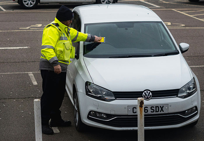“My Life Would Be Different”: 50 Unexpected Moments That Convinced People That The ‘Burnt Toast Theory’ Is Real