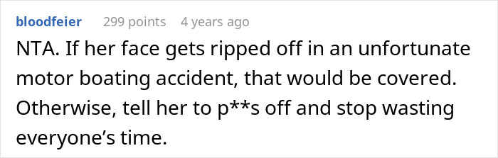 Screenshot of a forum comment discussing a dispute over using family health funds for plastic surgeries.