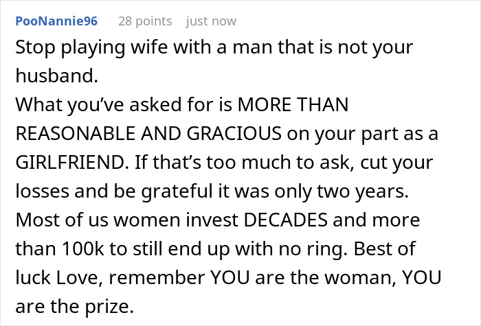 Reddit comment discussing girlfriend refusing to finance boyfriend&rsquo;s $100k renovation without a ring, calling it a relationship issue.