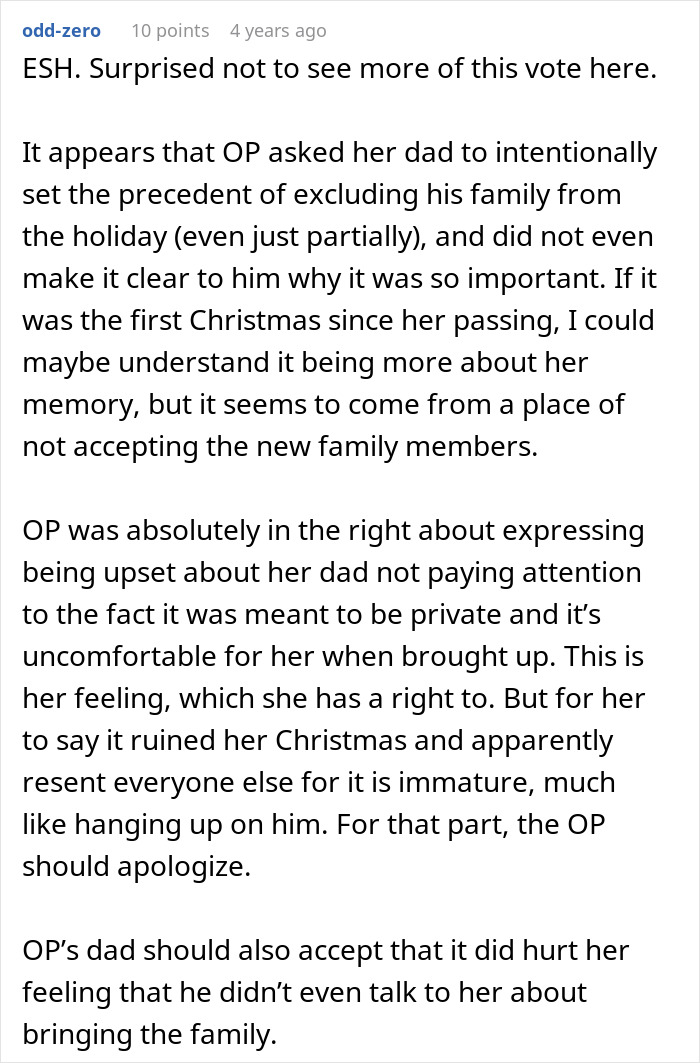 Comment explaining selfish dad demands apology from daughter after ruining her Christmas memory in a family conflict discussion.