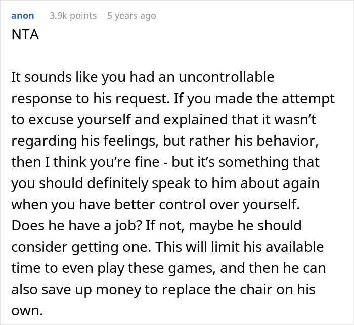 Screenshot of an online forum discussion about a teen breaking a new chair and asking dad to replace it fairly.