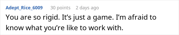 Comment text on a white background discussing Secret Santa organizer rules about participation and gift receipt.