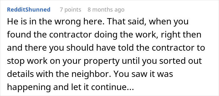 Reddit user comments on man refusing to pay $2000 after neighbor replaces rotten fence without agreement.